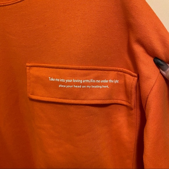 Vintage OS Orange Sweatshirt - Picture 4 of 6
